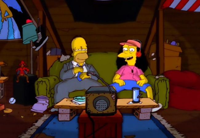 Otto und Homer kiffen auf dem Dachboden.